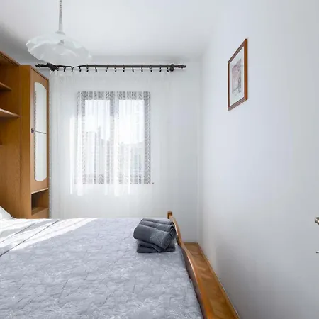 Mirjana Apartment *